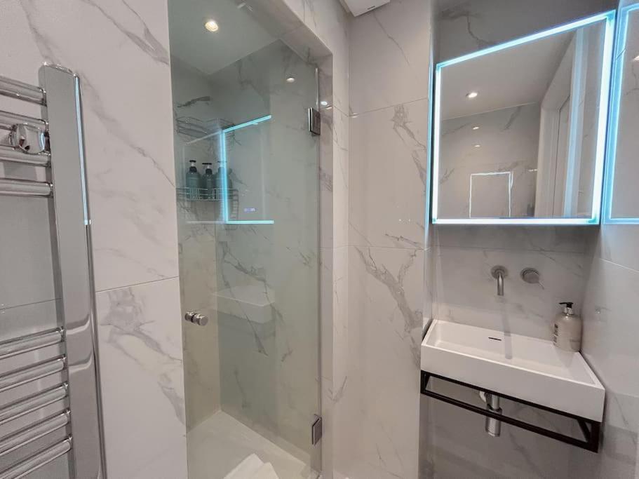 Apartamento Stylish And 1 Bedroom Londres