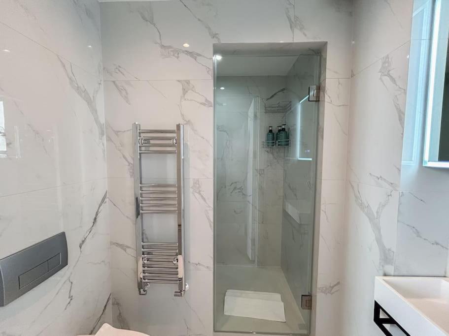 Apartamento Stylish And 1 Bedroom *