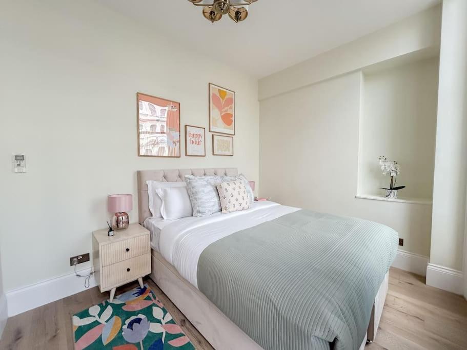 Stylish And 1 Bedroom Apartamento Londres